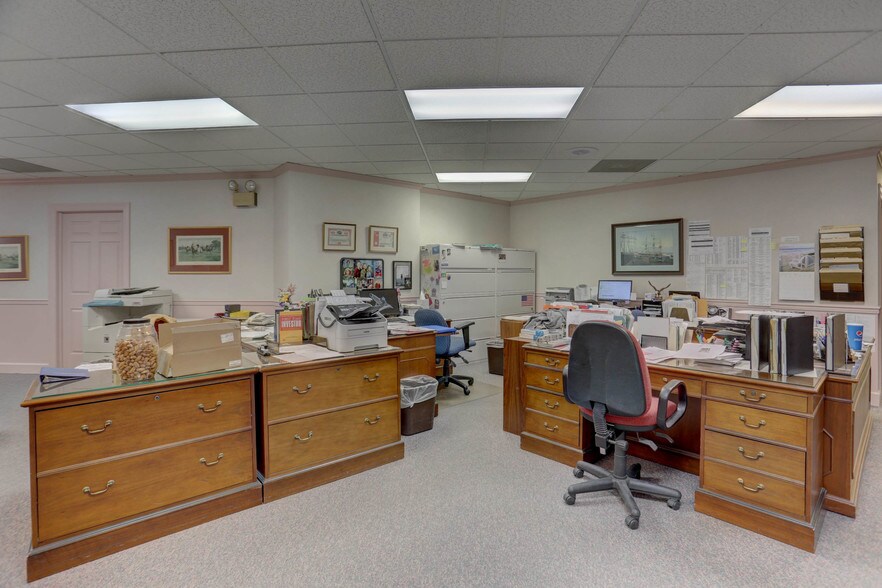 More Photos Of 930 Red Rose Ct, Lancaster Medical For Lease