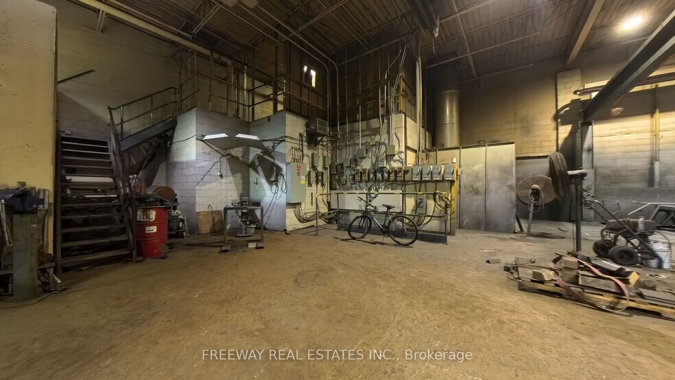 More Photos Of 25 Sun Pac Blvd, Brampton Industrial For Sale