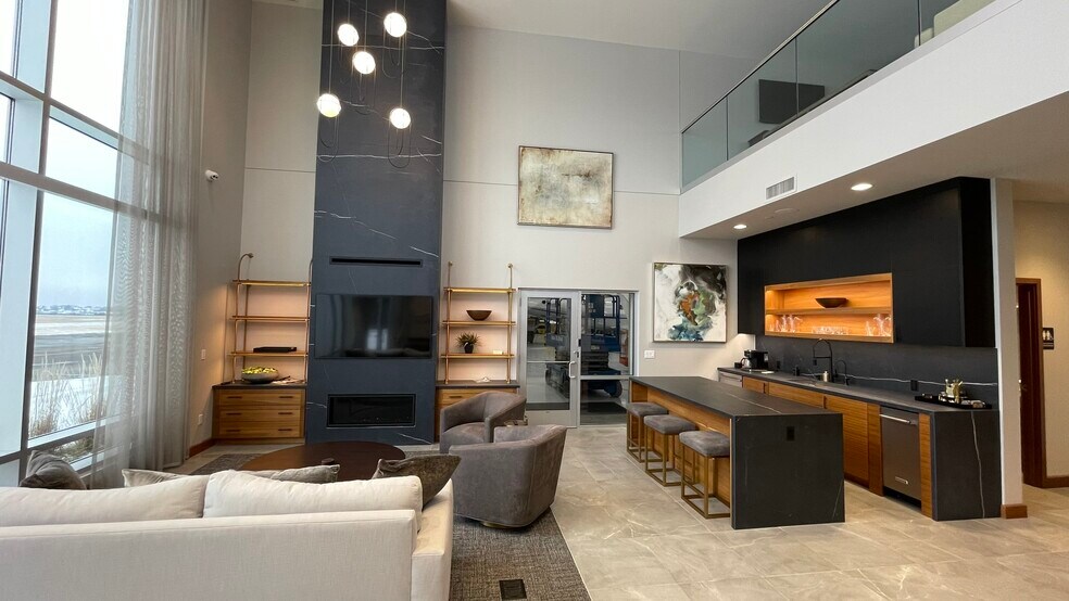 More Photos Of 14895 Pioneer Trail, Eden Prairie Airplane Hangar For Lease