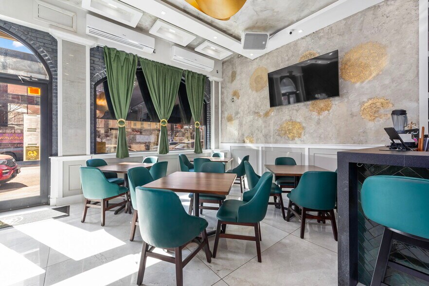 More Photos Of 1041 Flushing Ave, Brooklyn Restaurant For Sale