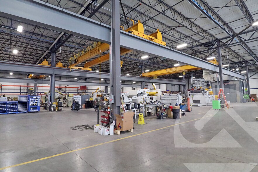 More Photos Of 51223 Quadrate Dr, Macomb Township Warehouse For Lease