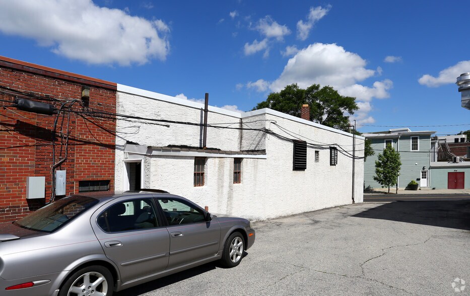More Photos Of 31-33 S Centre St, Merchantville Storefront For Sale