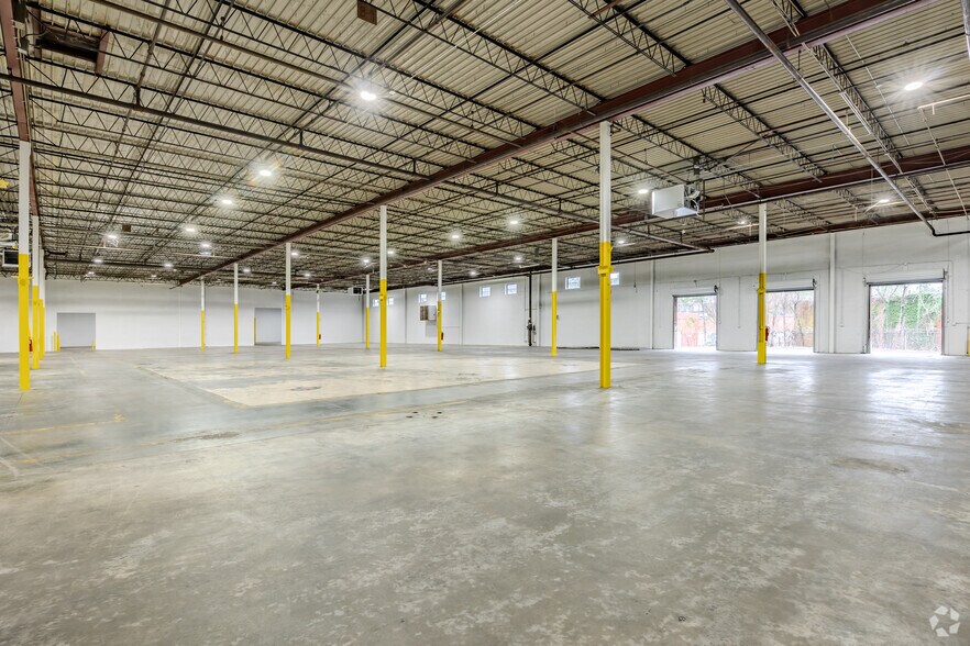 More Photos Of 3350 Hamilton Blvd SW, Hapeville Manufacturing For Sale