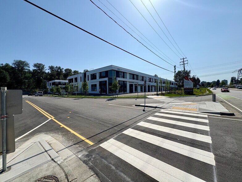 More Photos Of 2660 Barnet Hwy, Coquitlam Warehouse For Sale