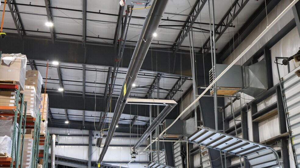 More Photos Of 1401 AIP Dr, Middletown Warehouse For Sale