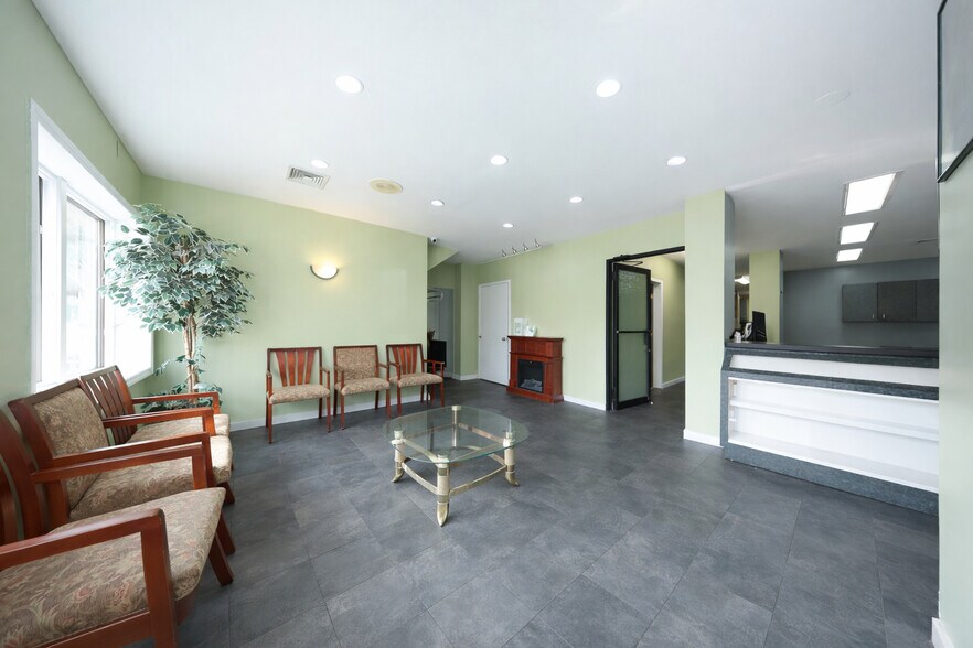 More Photos Of 8510 Bay 16th St, Brooklyn Office For Sale