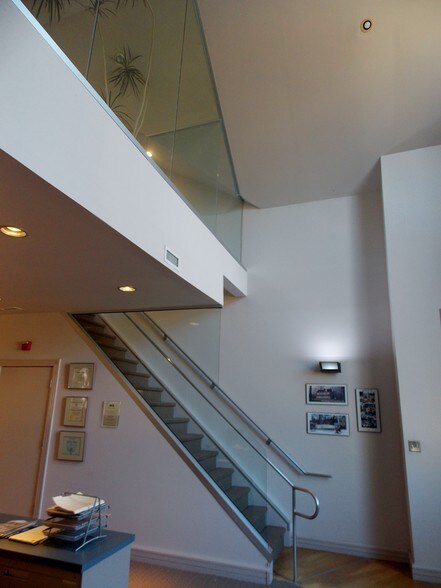 More Photos Of 1118 General Washington Memori Blvd, Washington Crossing Office For Lease