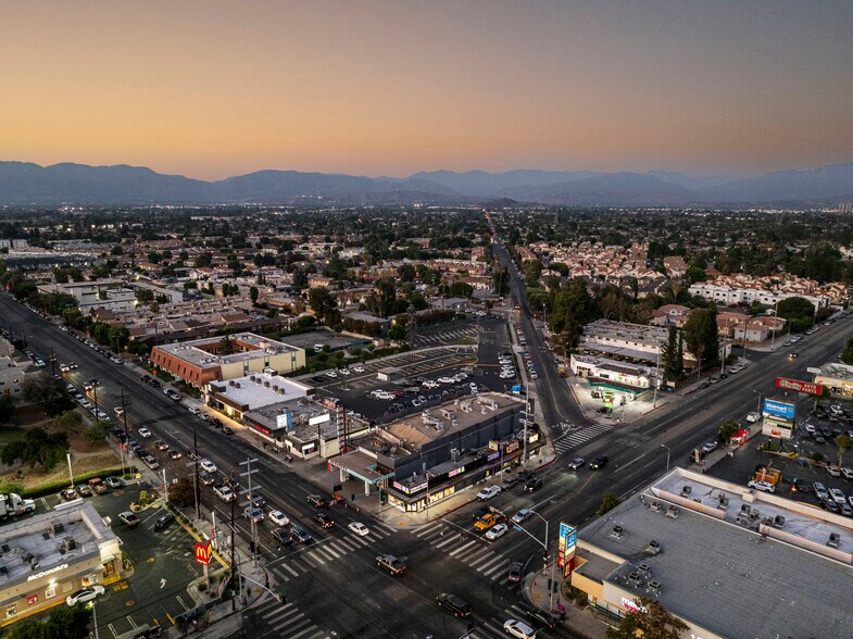 More Photos Of 9110 Van Nuys Blvd, Panorama City Freestanding For Lease