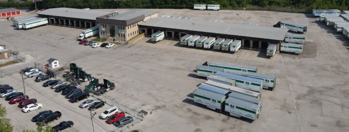 More Photos Of 16100 Springfield Ave, Markham Truck Terminal For Lease