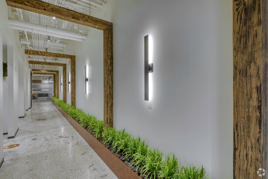 More Photos Of 601 S Harbour Island Blvd, Tampa Office For Lease