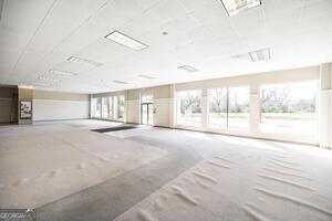 More Photos Of 410 S Camellia Blvd, Fort Valley Freestanding For Sale