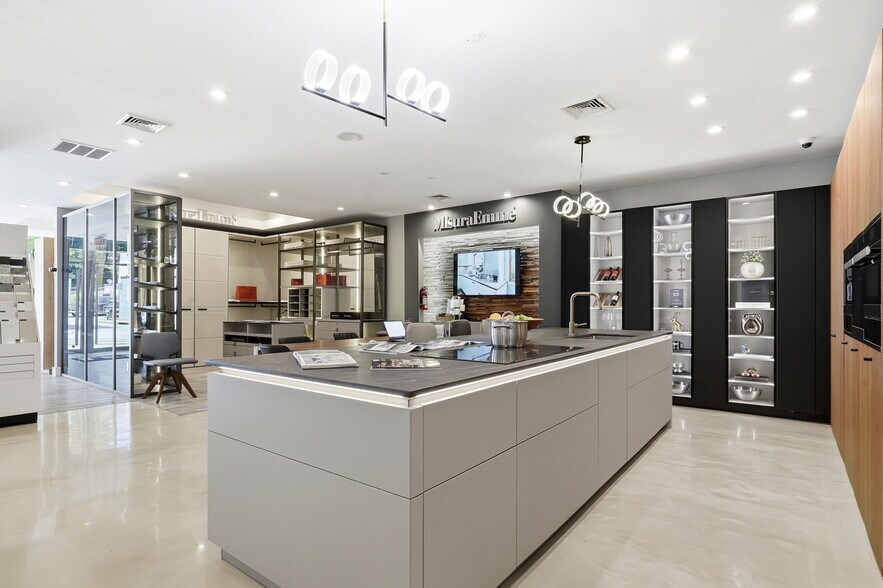 More Photos Of 200 E Main St, Mount Kisco Freestanding For Sale