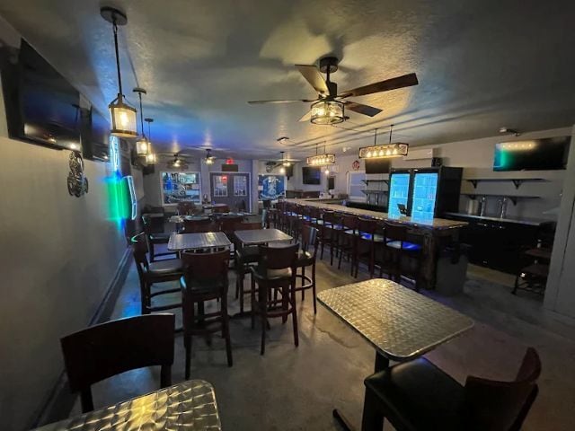 More Photos Of 531 Athens St, Tarpon Springs Storefront Retail Office For Sale