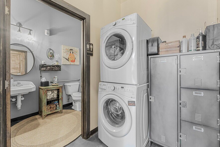More Photos Of 607 Randolph St, Traverse City Medical For Sale