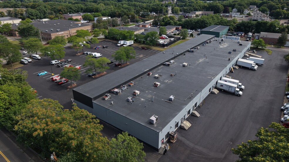 More Photos Of 215 Salem St, Woburn Research And Development For Lease