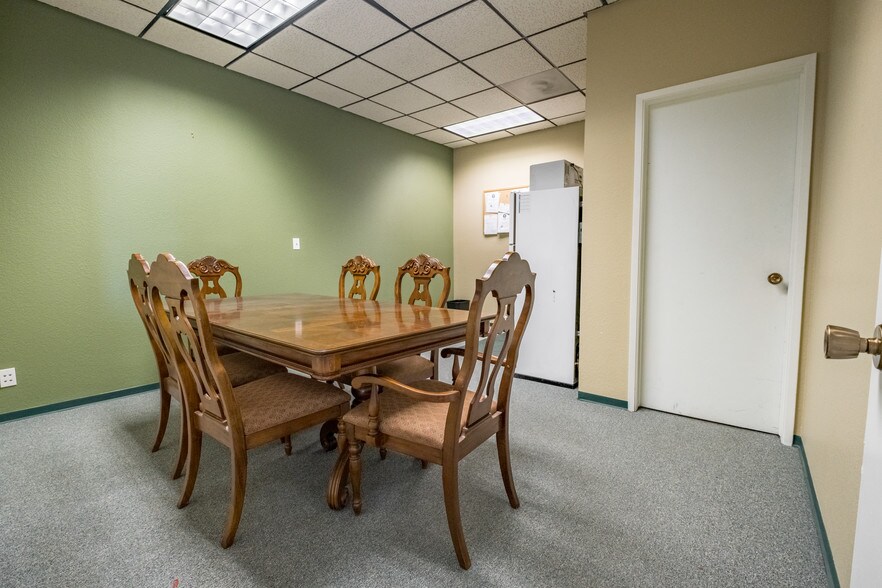 More Photos Of 110 W Arroyo St, Reno Office For Sale