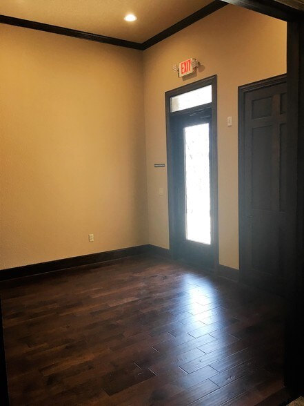 More Photos Of 5899 Preston Rd, Frisco Office For Sale