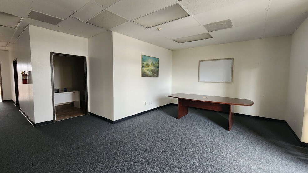 More Photos Of 4505 Allstate Dr, Riverside Office Residential For Sale