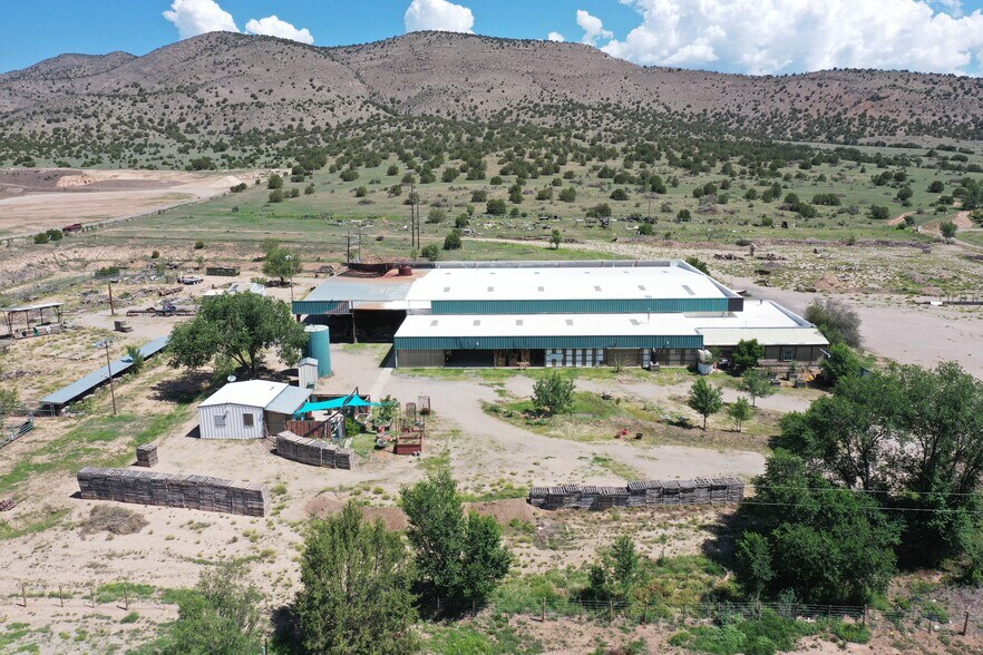 More Photos Of 27489 US Highway 70, Glencoe Showroom For Sale