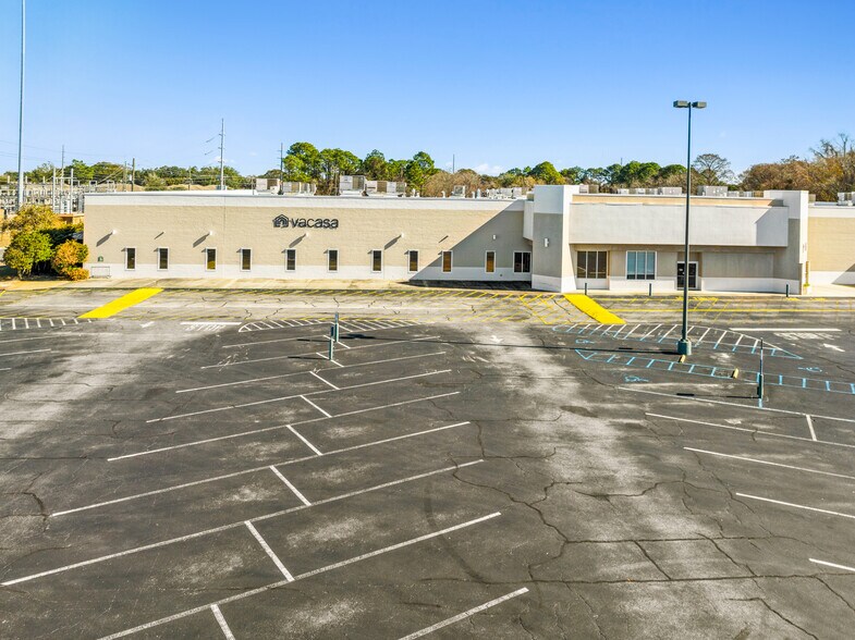 More Photos Of 546 Mary Esther Cut Off NW, Fort Walton Beach General Retail For Lease