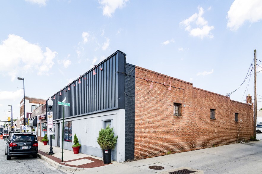 Primary Photo Of 5419-5421 Harford Rd, Baltimore Freestanding For Lease