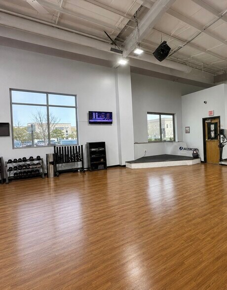 More Photos Of 3545 Rowe Ln, Cumming Health Club For Lease