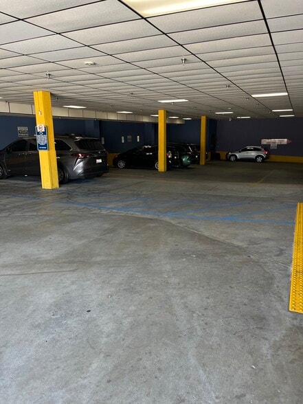 More Photos Of 3400 W Olympic Blvd, Los Angeles Office For Sale