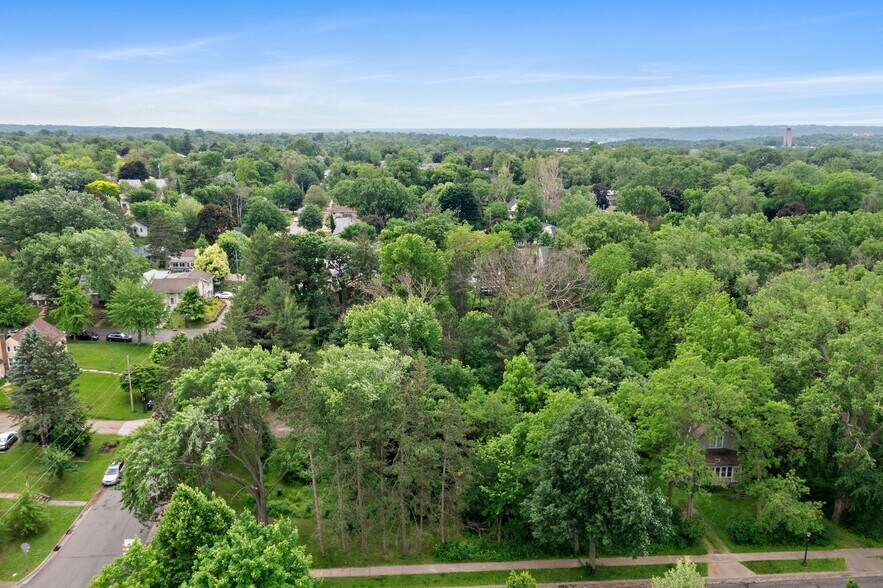 More Photos Of 935 Kennard St, Saint Paul Land For Sale