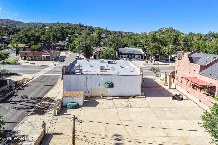 More Photos Of 620 E Gurley St, Prescott Restaurant For Sale