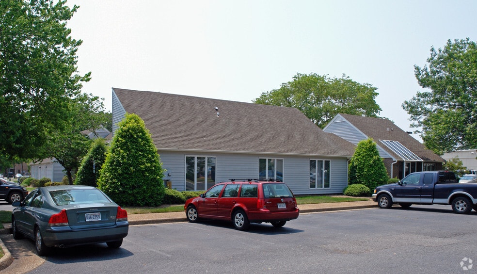 More Photos Of 703 Thimble Shoals Blvd, Newport News Unknown For Sale