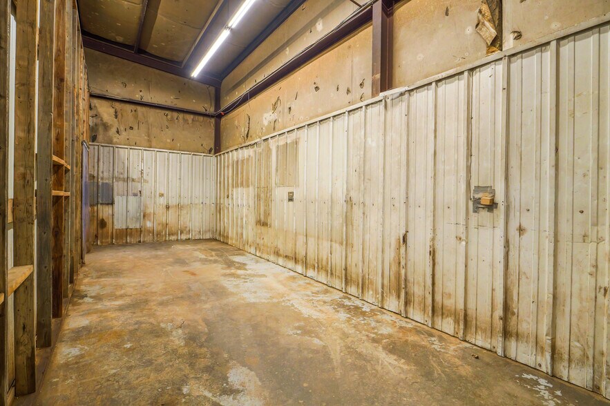 More Photos Of 1257 N 4th St, Laramie Industrial For Sale