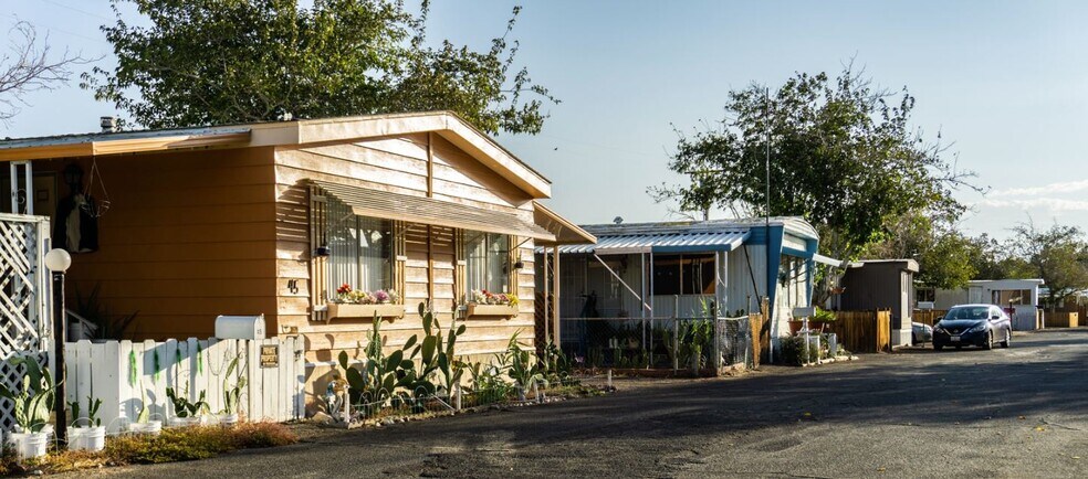 More Photos Of 1599 N Norma St, Ridgecrest Manufactured Housing Mobile Home Park For Sale