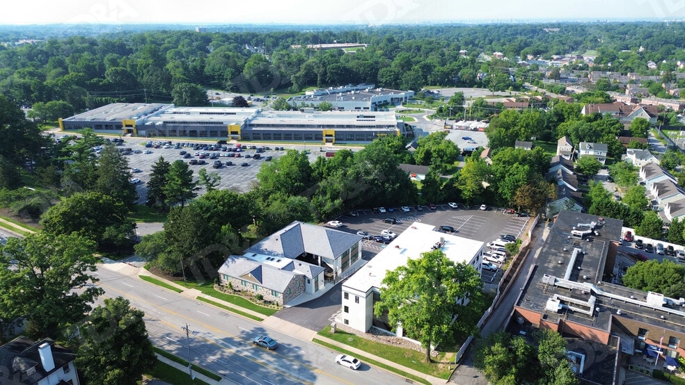 More Photos Of 515 E Joppa Rd, Towson Unknown For Lease