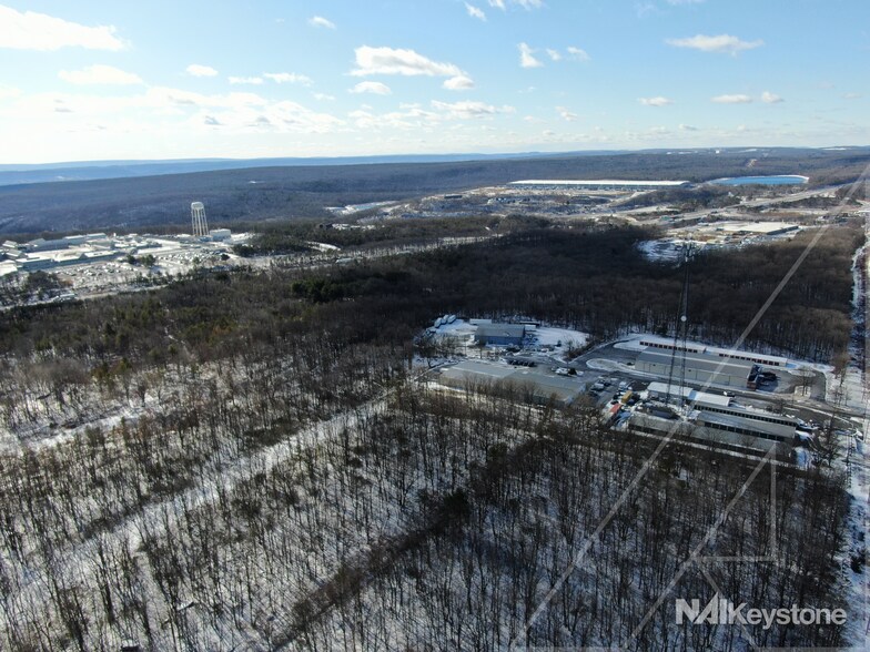 More Photos Of 178 Industrial Rd, Frackville Flex For Sale