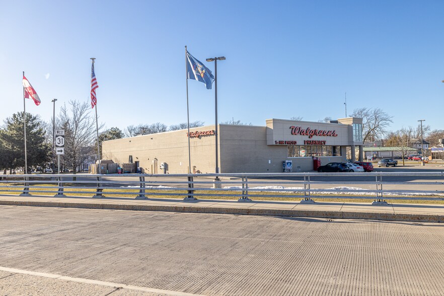 More Photos Of 5 N Transit St, Lockport Drugstore For Sale