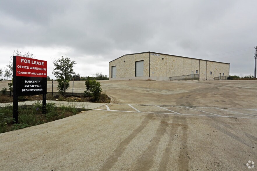 More Photos Of 1616 Robert S. Light Blvd, Buda Showroom For Lease