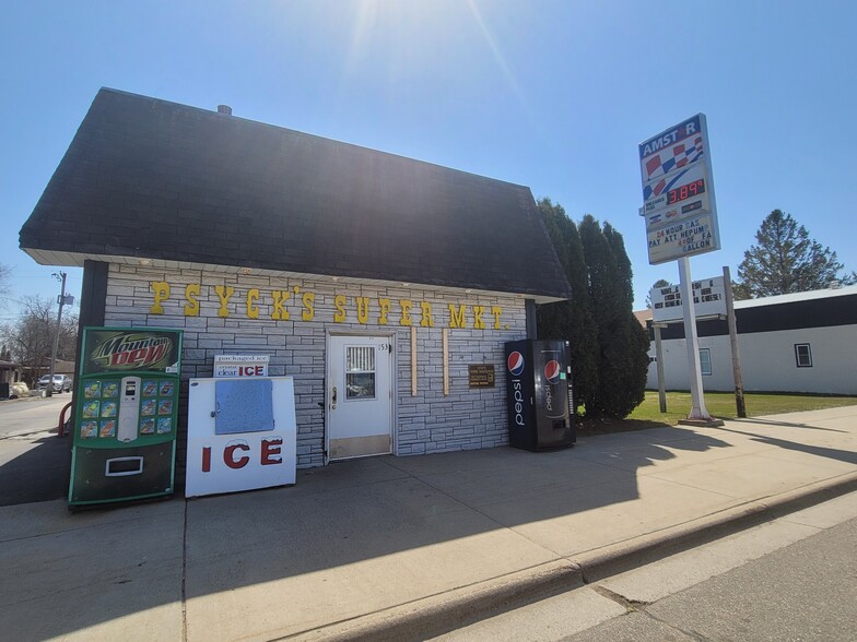 Primary Photo Of 153 Main St, Bowlus Convenience Store For Sale