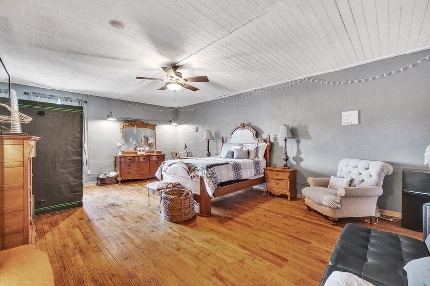 More Photos Of 101 E Virginia Ave, Bessemer City Storefront Retail Residential For Lease