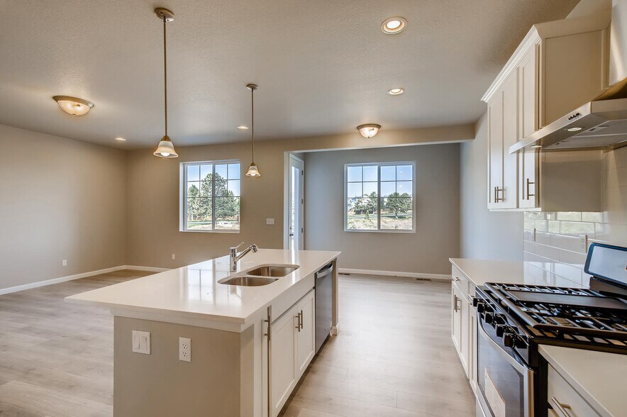 More Photos Of 5315-5329 Canyon View Dr, Castle Rock Apartments For Sale