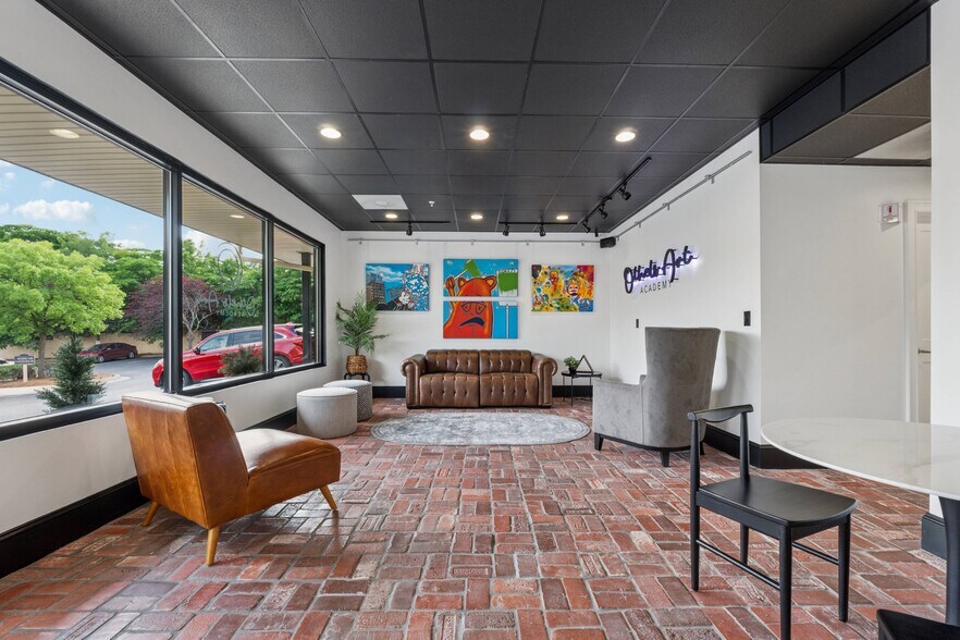 More Photos Of 11775 Northfall Ln, Alpharetta Office Residential For Sale