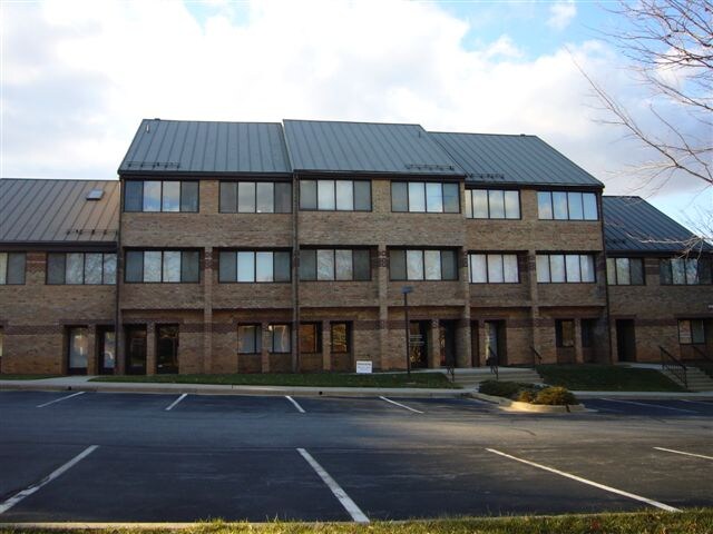 More Photos Of 839 Quince Orchard Blvd, Gaithersburg Office For Sale