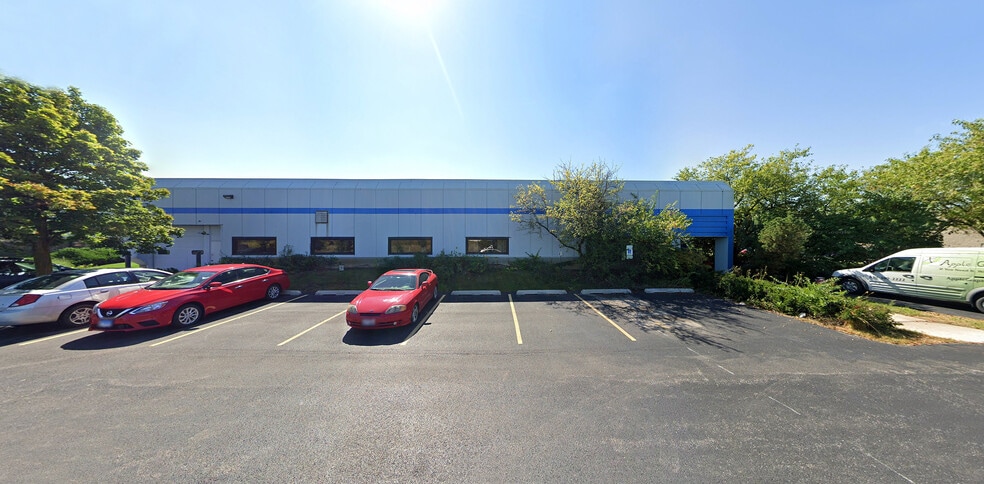 Primary Photo Of 934 Paramount Pky, Batavia Warehouse For Sale