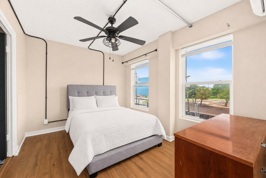 More Photos Of 209-211 San Pedro Ave, San Antonio Apartments For Sale