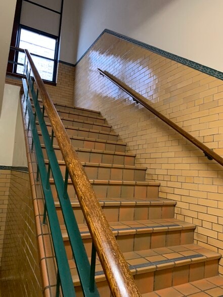 More Photos Of 814 S Oakland Ave, Green Bay Schools For Sale
