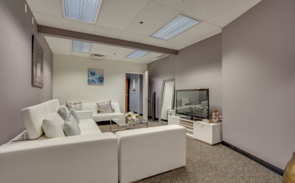 More Photos Of 1130 W Trinity Mills Rd, Carrollton General Retail For Sale