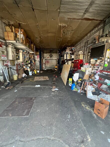 More Photos Of 992 Remsen Ave, Brooklyn Light Manufacturing For Sale