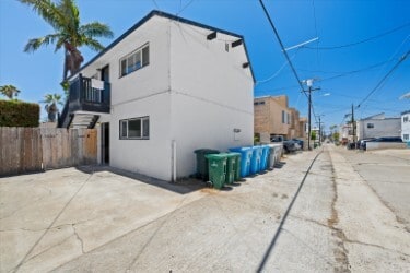 More Photos Of 1460 Grand Ave, San Diego Apartments For Sale