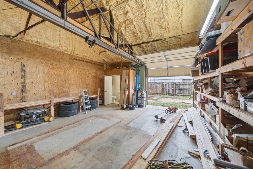 More Photos Of 514 E Will Rogers Blvd, Claremore Office For Sale
