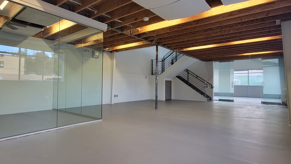 More Photos Of 277 Carolina St, San Francisco Flex For Lease