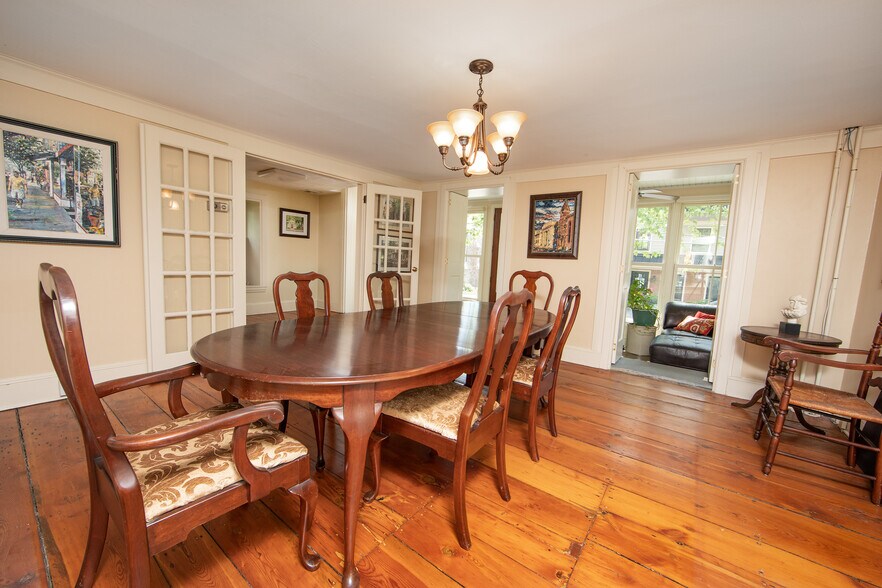 More Photos Of 69 E Oakland Ave, Doylestown Office For Sale